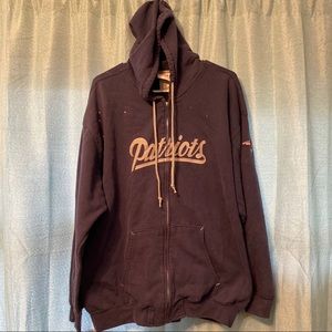 Men’s Patriots Sweatshirt